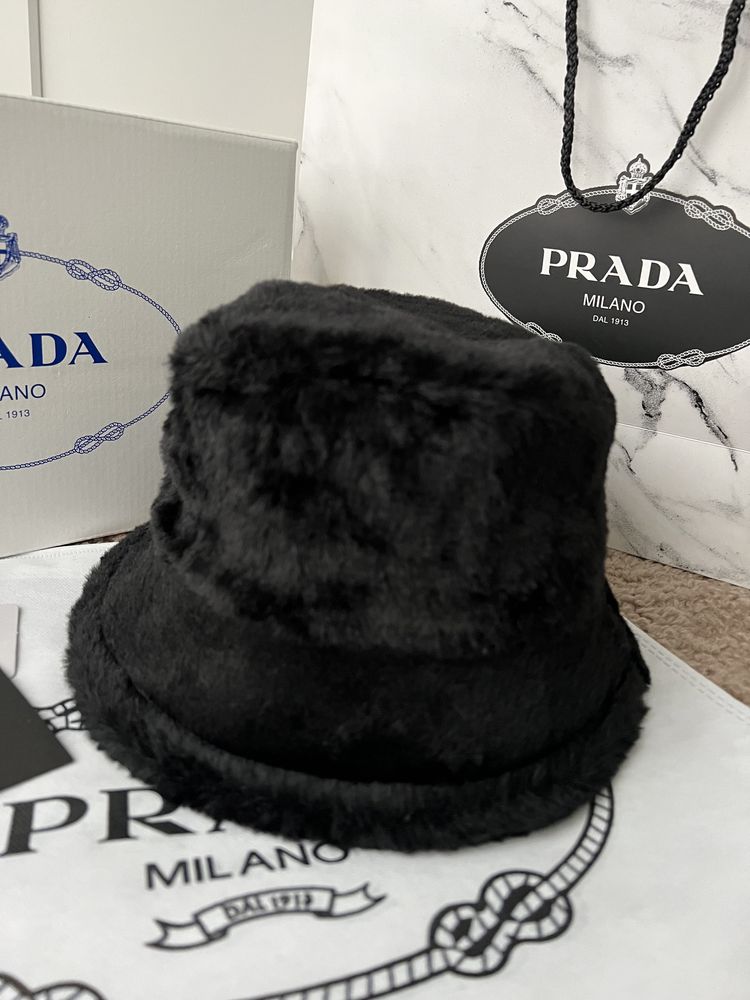 Pălarie/Căciulă Prada Bucket