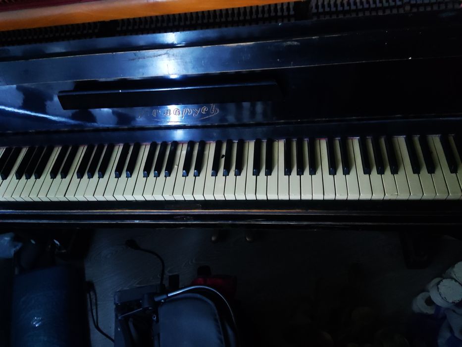 Pianino Belarus arzonga bervoraman