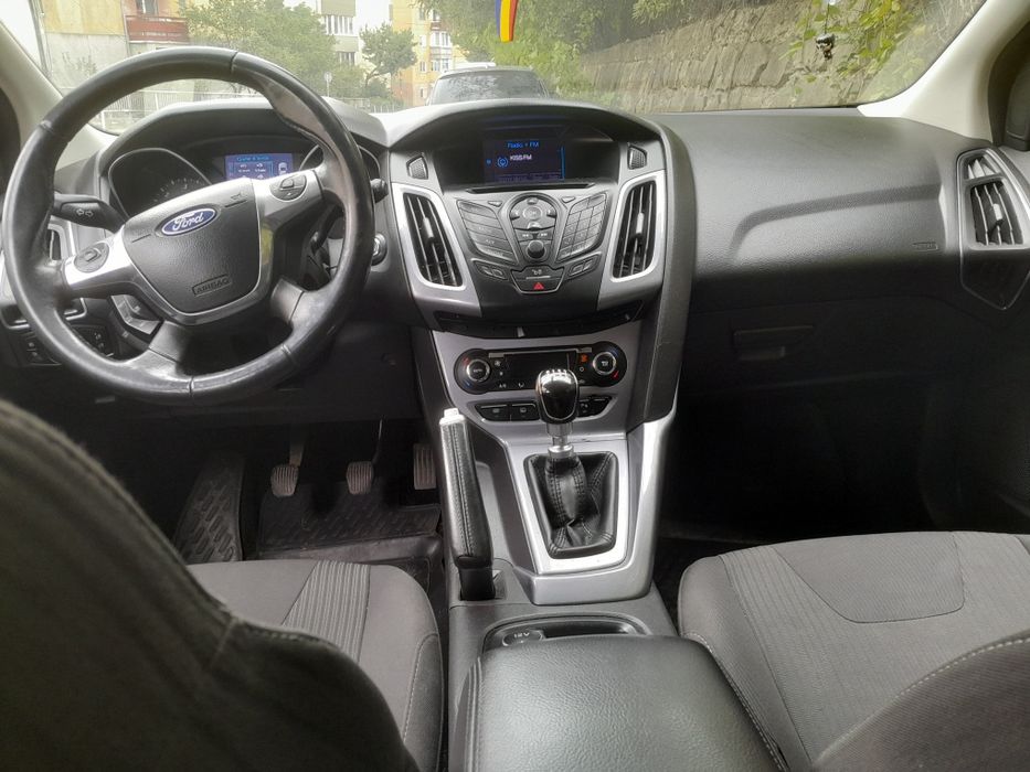 Vând Ford focus 2012