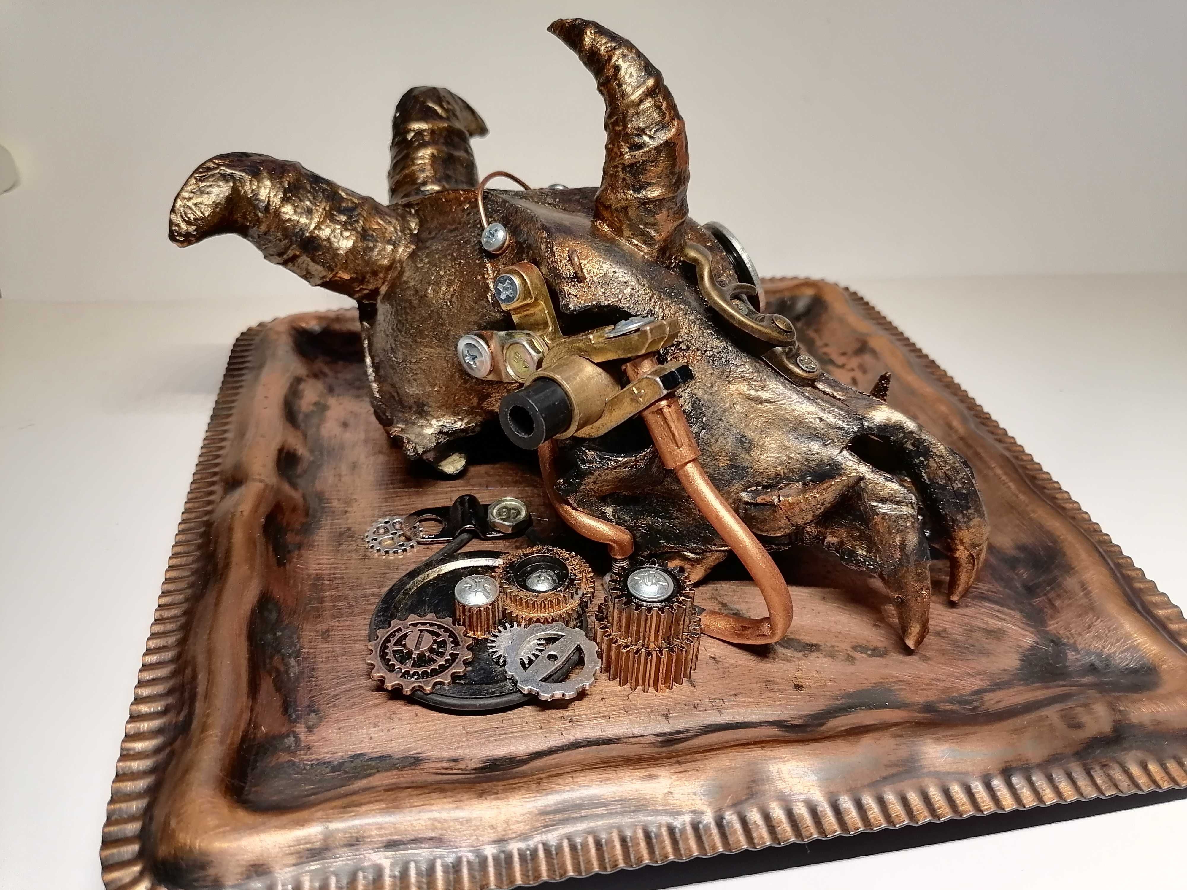 Fantezii steampunk cranii de caine si taur decoratiuni cadouri inedite