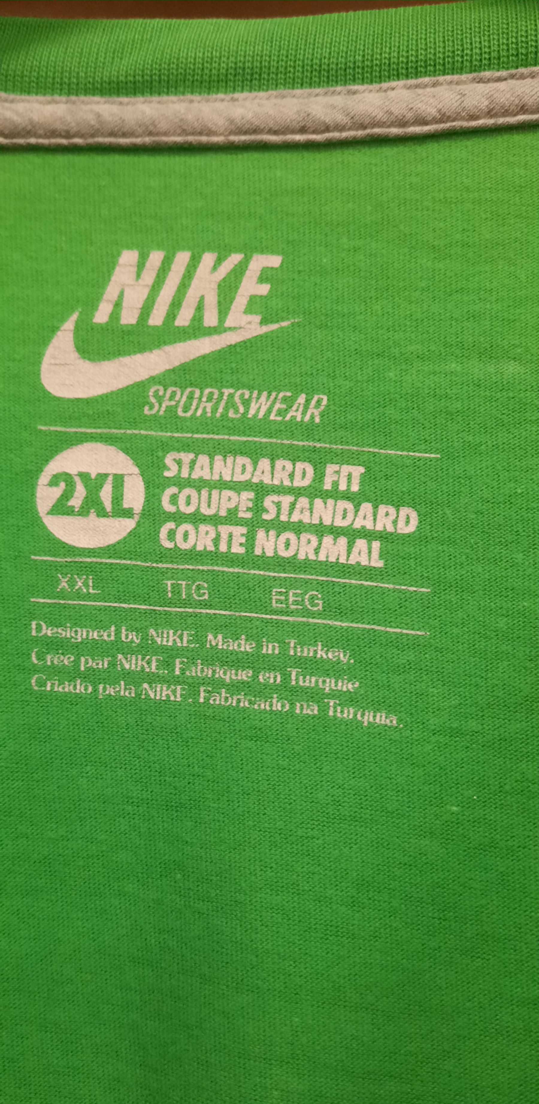 Nike Standard Fit Coupe-Много Запазена