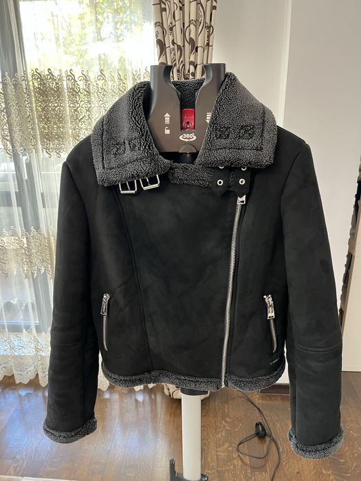 Jacketa Guess dama marimea S