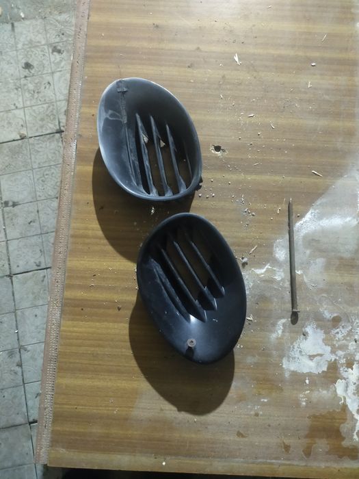 Продам бампер и заглушки