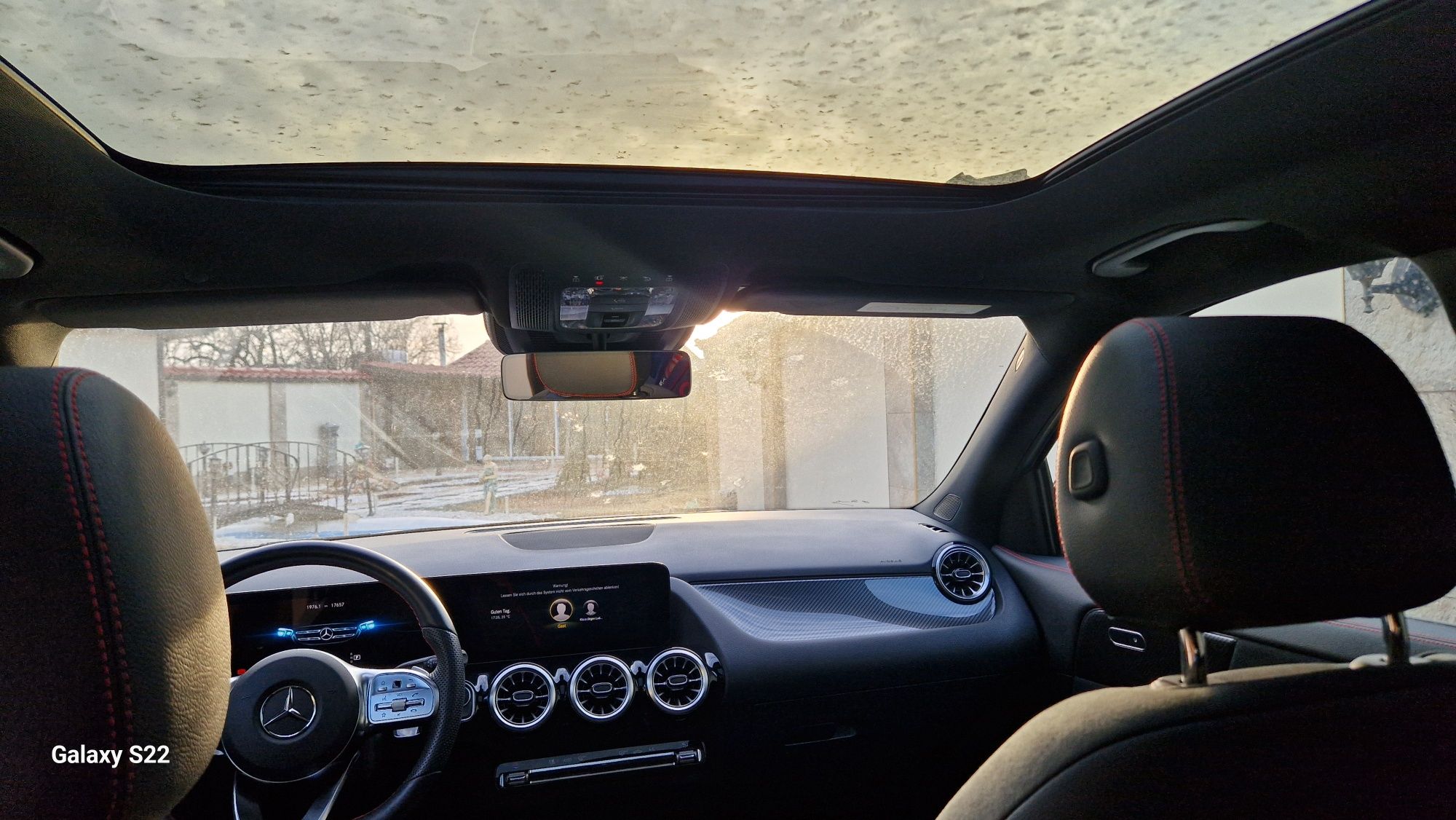 Продавам мерцедес GLA200 изгодно