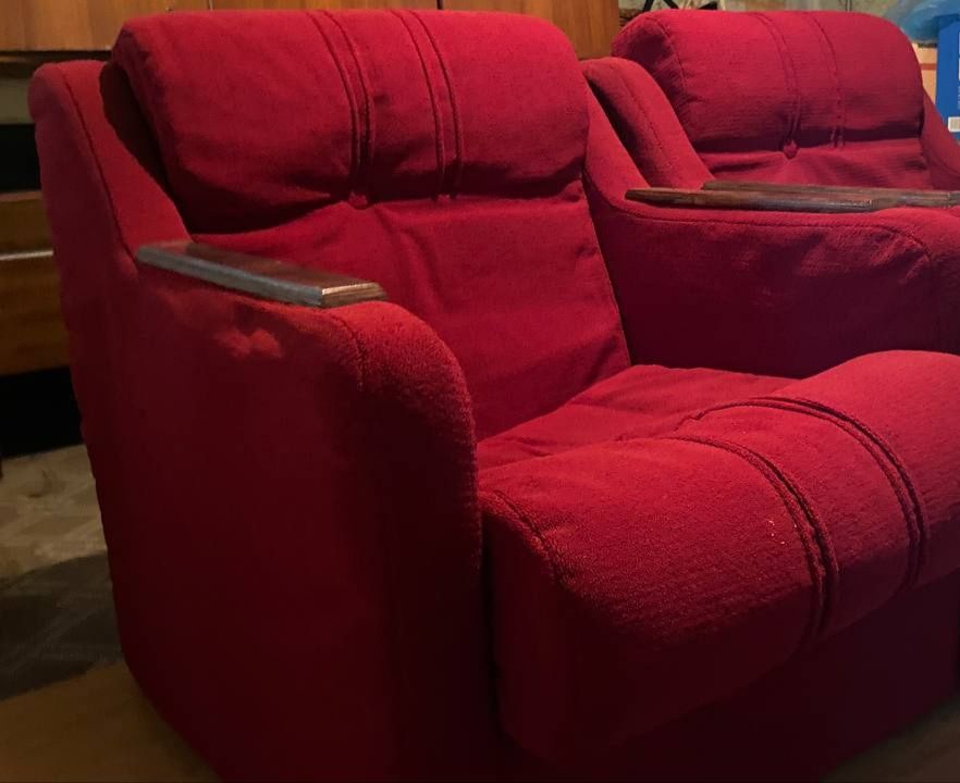 Yumshoq mebel komplekti