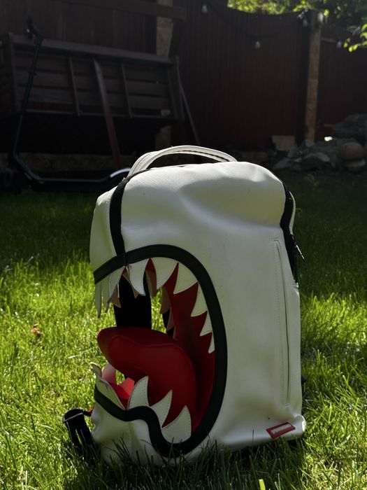 Rucsac Sprayground Scream Shark original