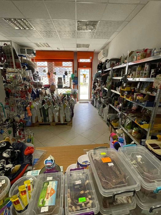 Продава се работещ бизнес – Зоомагазин в град София  35 000 лв.