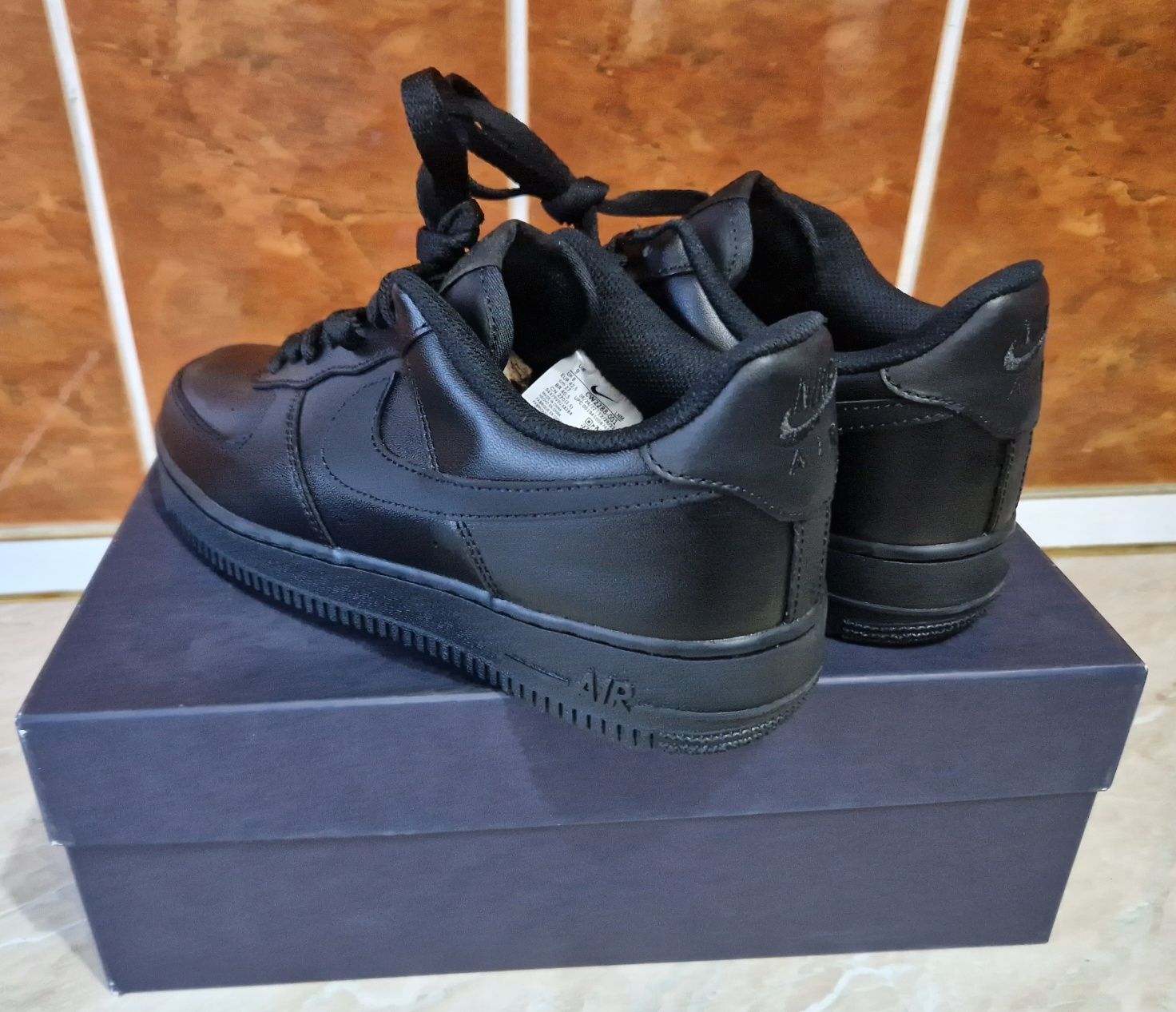 Vand Nike Air Force 1, M 42.5