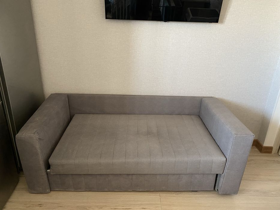 Продается - Диван