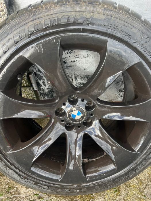 Гуми с джанти на BMW Jeep X5