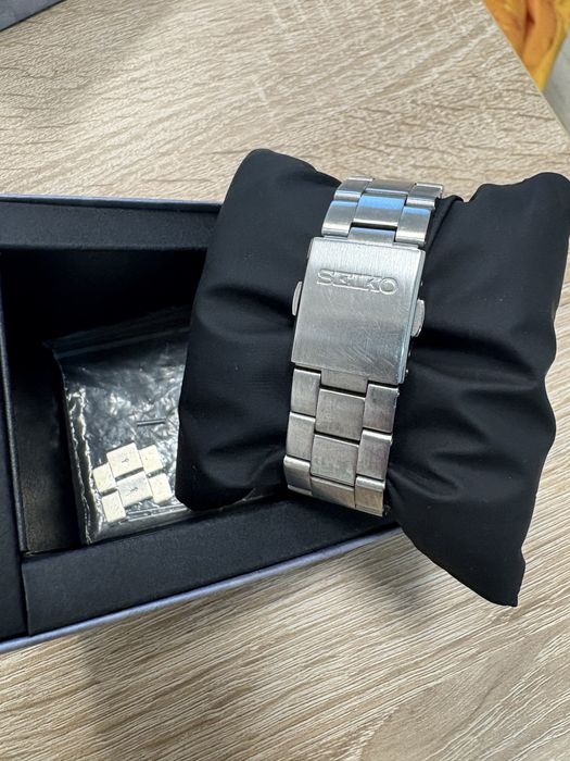 Часовник Seiko 5