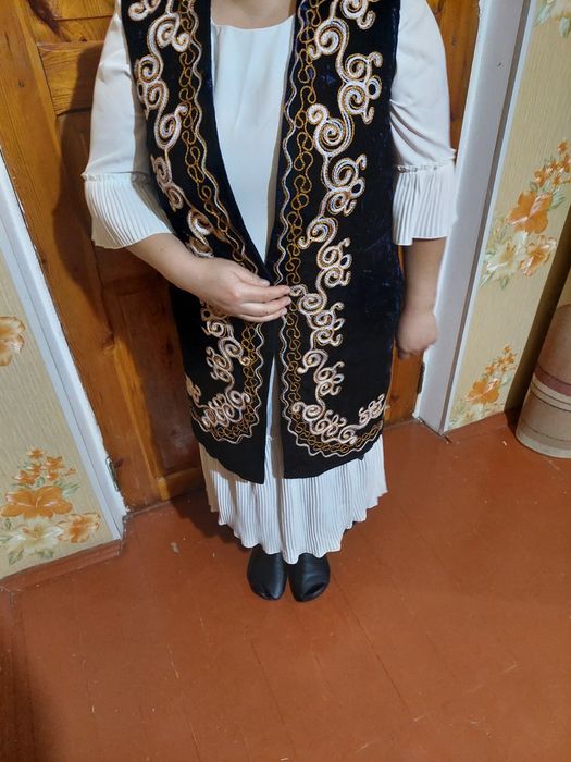 Платия и желетка камзол  52 .54