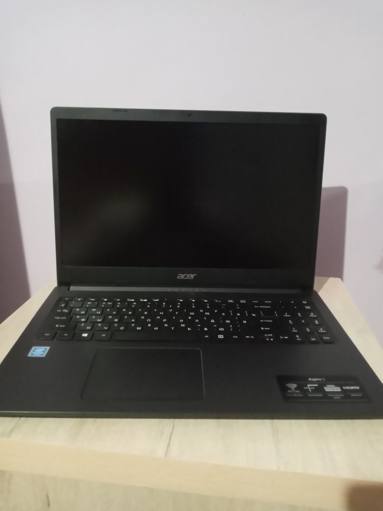 Acer aspire3 yangi xolatda kop ishlatilmagan