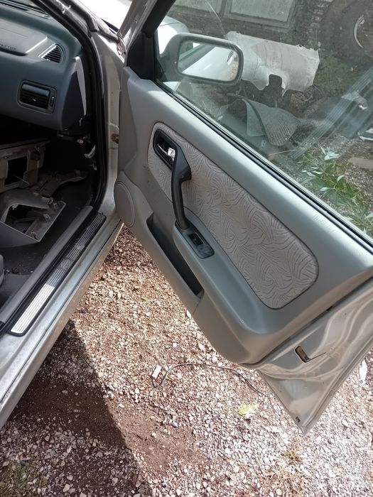 Продавам на части Нисан примера п11  2.0тд NISSAN Primera