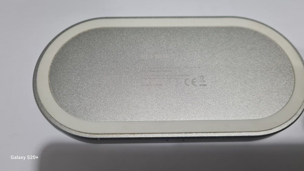 Incarcator wireless fast charger Cellara și  Networx