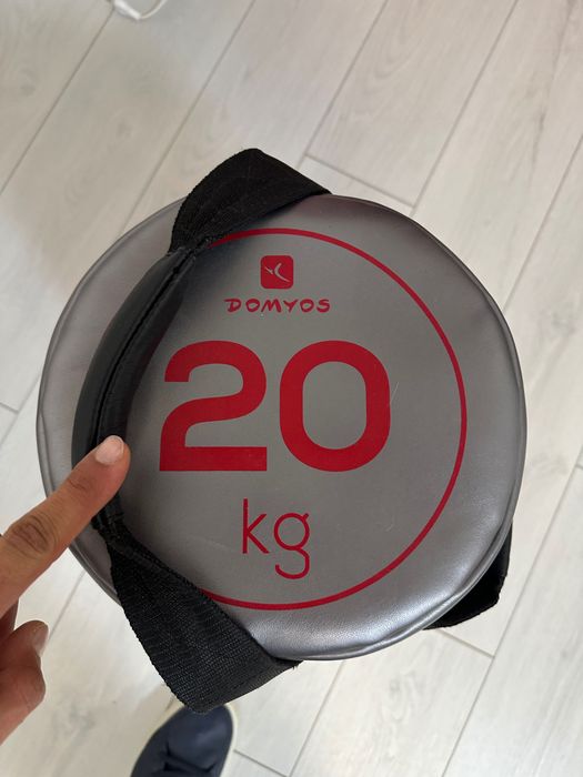 Българска торба за трениране 20 килограма, като нова