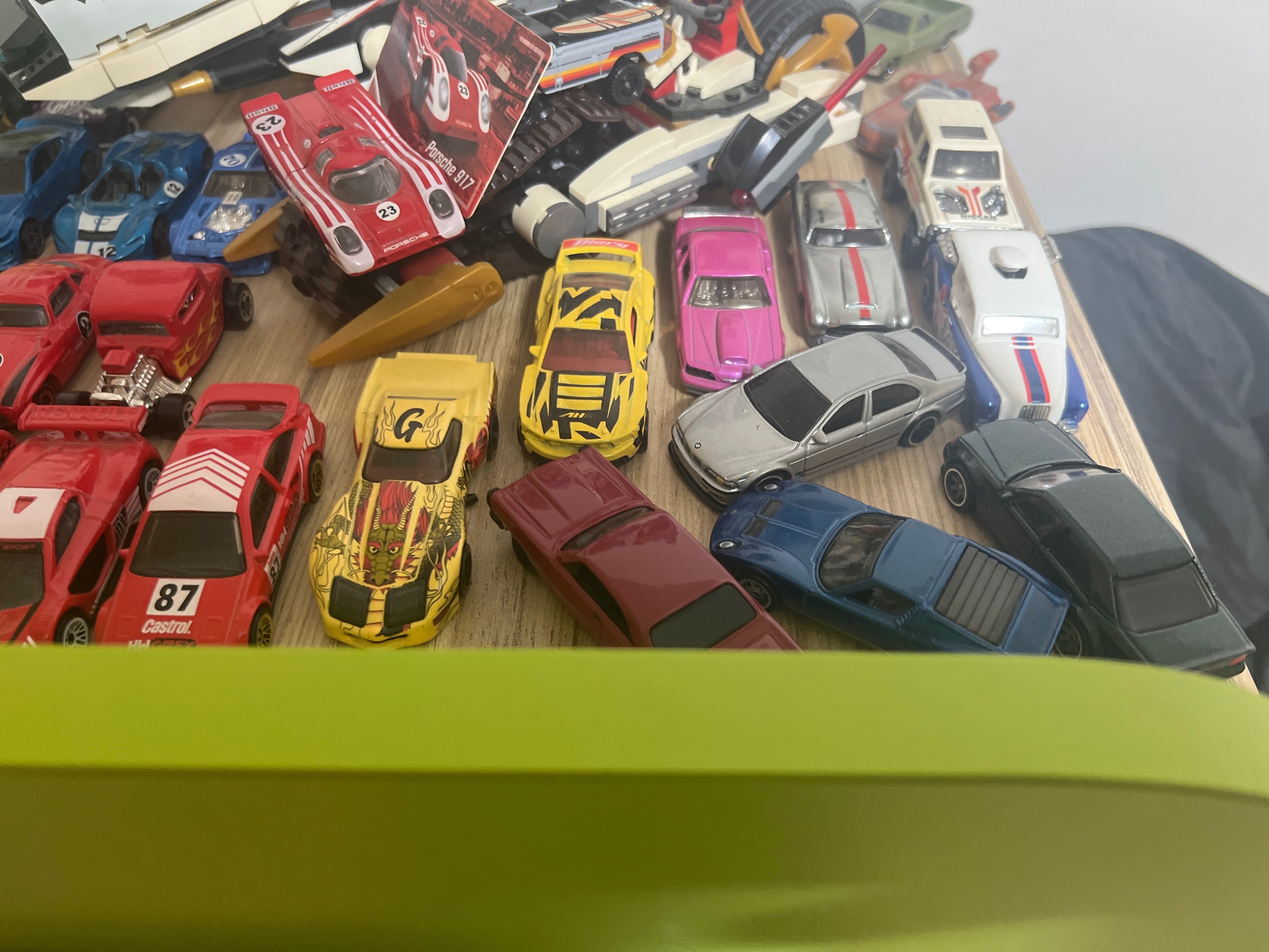 Hot wheels колички