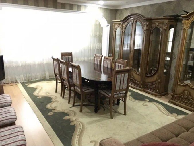 Срочно! Квартира на Дружба народов 3/9/9 общ пл 72м  с обстановкой