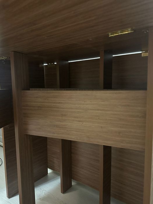 Продам Стол деревянный