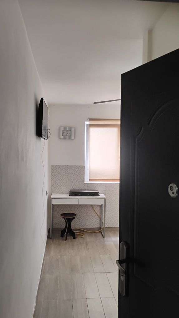 Vind garsonieră 14 metri pătrați exact ca in poze