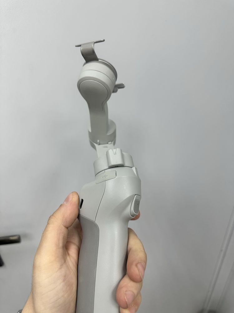 Стабилизатор DJI Om 4