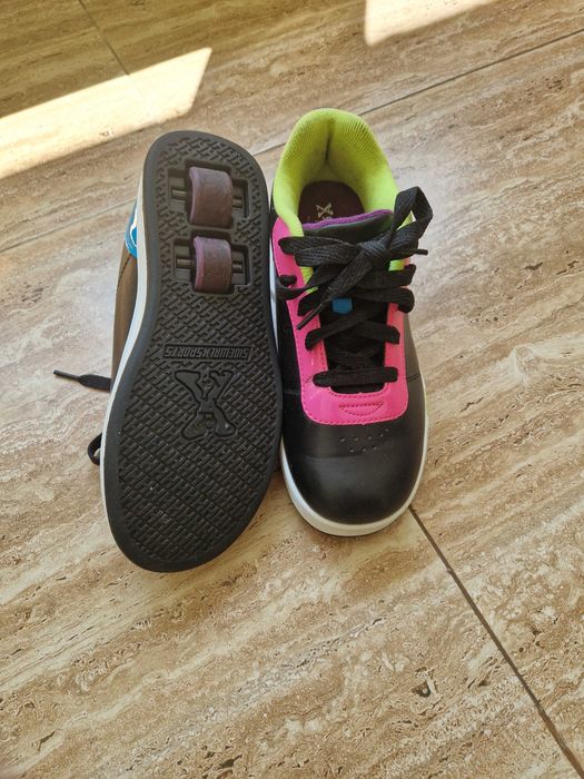 Обувки с колелца heelys