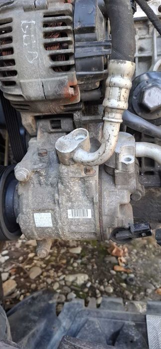 Dezmembrez/Vand motor  1,4 MPI 2009 cod BUD cutie JHU