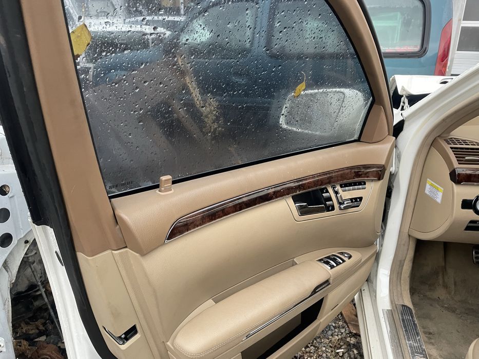 Mercedes-benz S 500 на части w221