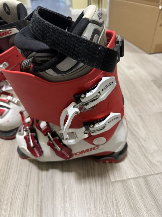 Clapari Atomic marimea 42,5  - 27 cm