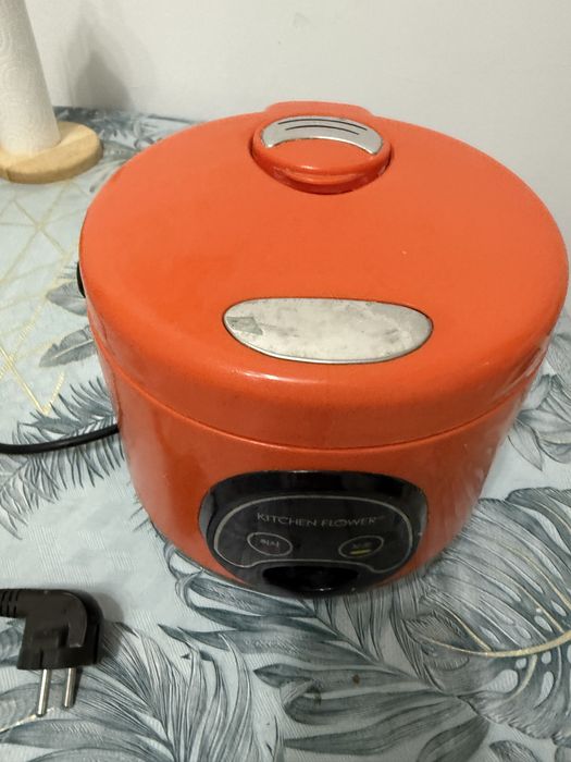 Рисоварка в нерабочем состоянии, бу бесплатно