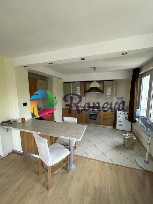 Дава се под наем Тристаен апартамент в Варна, ВИНС - 106 кв.м за 750 € - Снимка #1