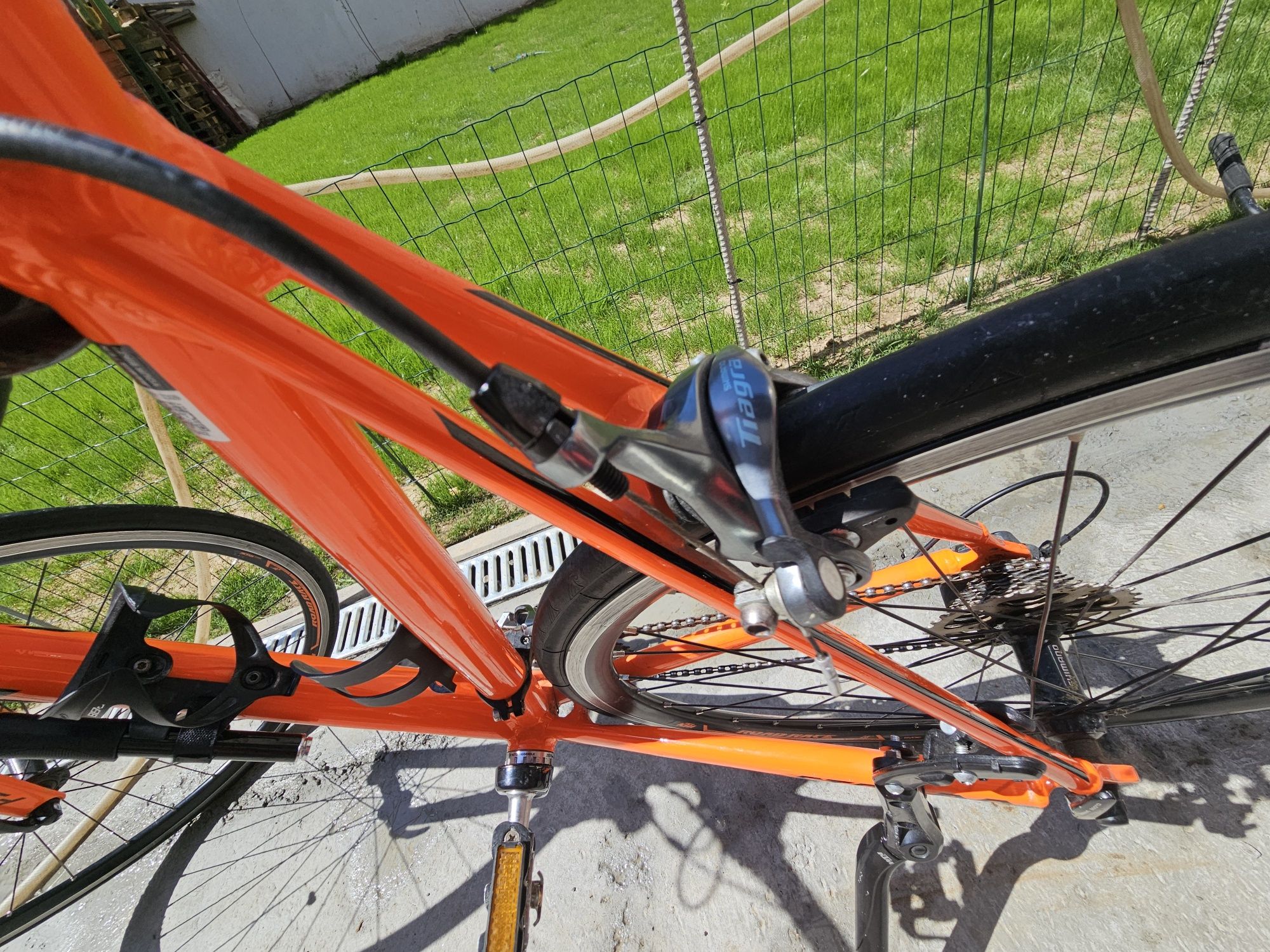 Cursiera KTM strada 1000