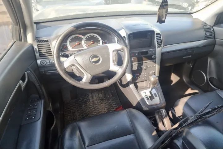 Diferential grup spate punte cadru motor bara spate haion stop tripla stanga dreapta interior piele scaune fata bancheta spate   Chevrolet captiva an 2007 motor 3.2benzina  230CP  LU1 dezmembrez dezmembrari opel antara