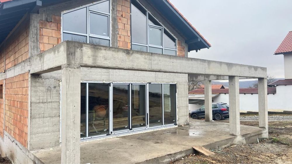 PF vând casă nouă cu 700 mp teren,localitatea Sălicea,Cluj