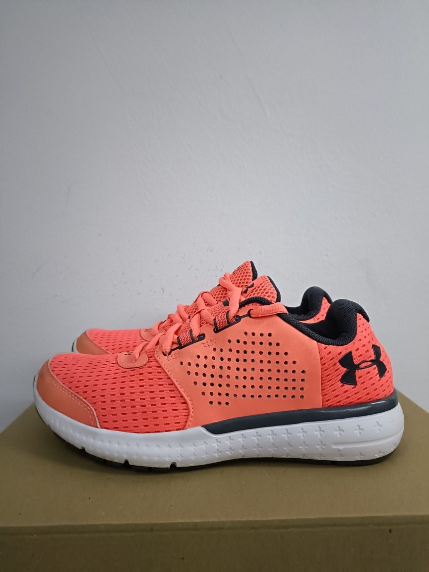 Under Armour номер 38 код 34A
