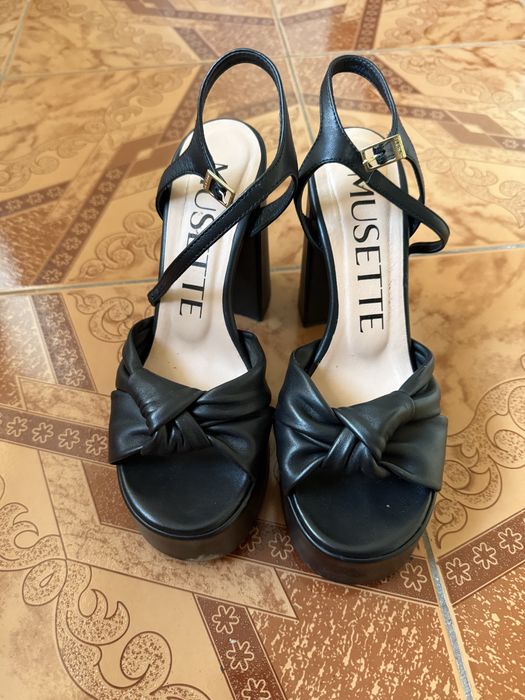 Vand sandale Musette