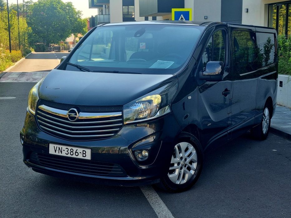 Opel Vivaro 1.6 D cabina dublă in perfecta stare