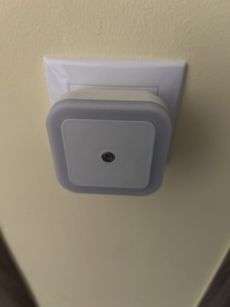 Lampa de veghe cu led
