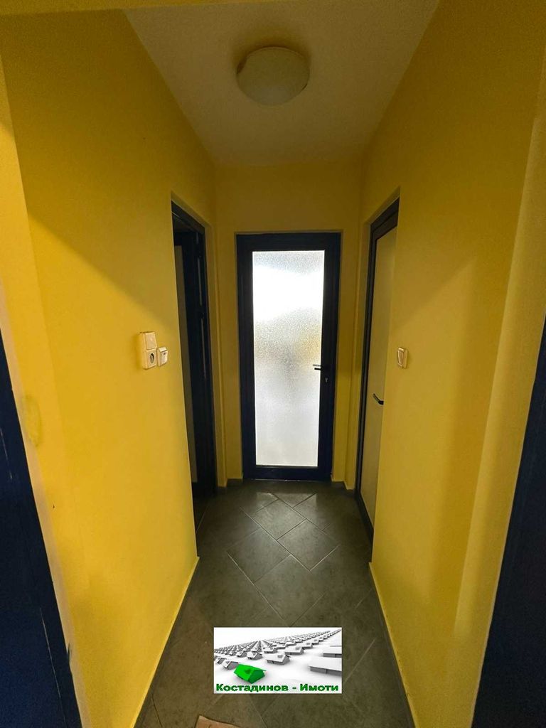 Дава се под наем Склад в Пловдив, Индустриална зона - Юг - 300 кв.м за 1224 € - Снимка #5