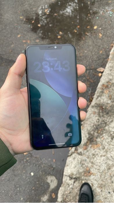 Продам телефон Айфон 11 Pro Max