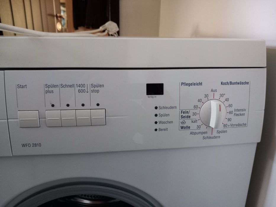 Пералня Bosch WFO2810