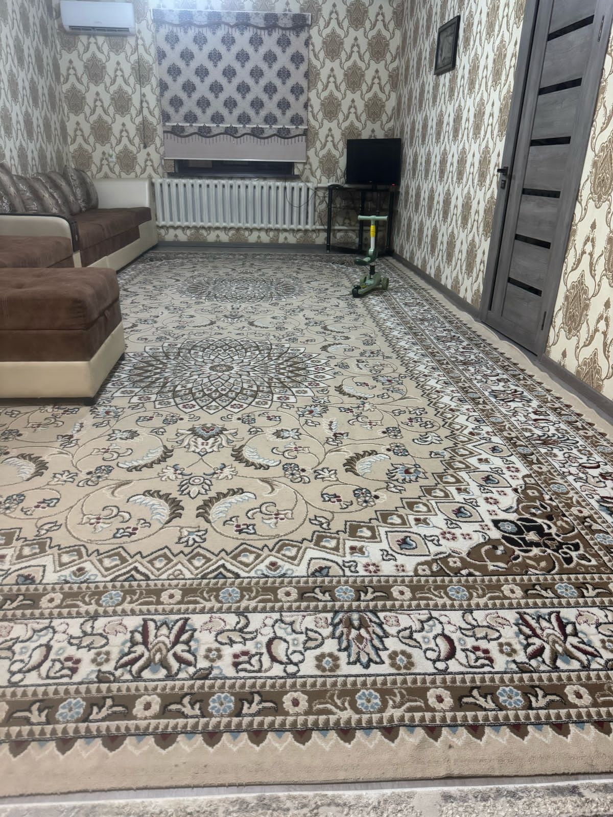 Продаётся ковры кілем