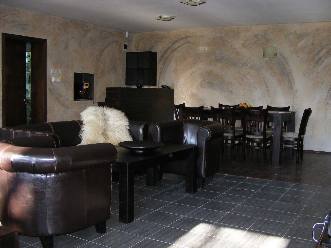 Продава се Хотел в Алфатар - 800 кв.м за 288 €/кв.м - Снимка #9