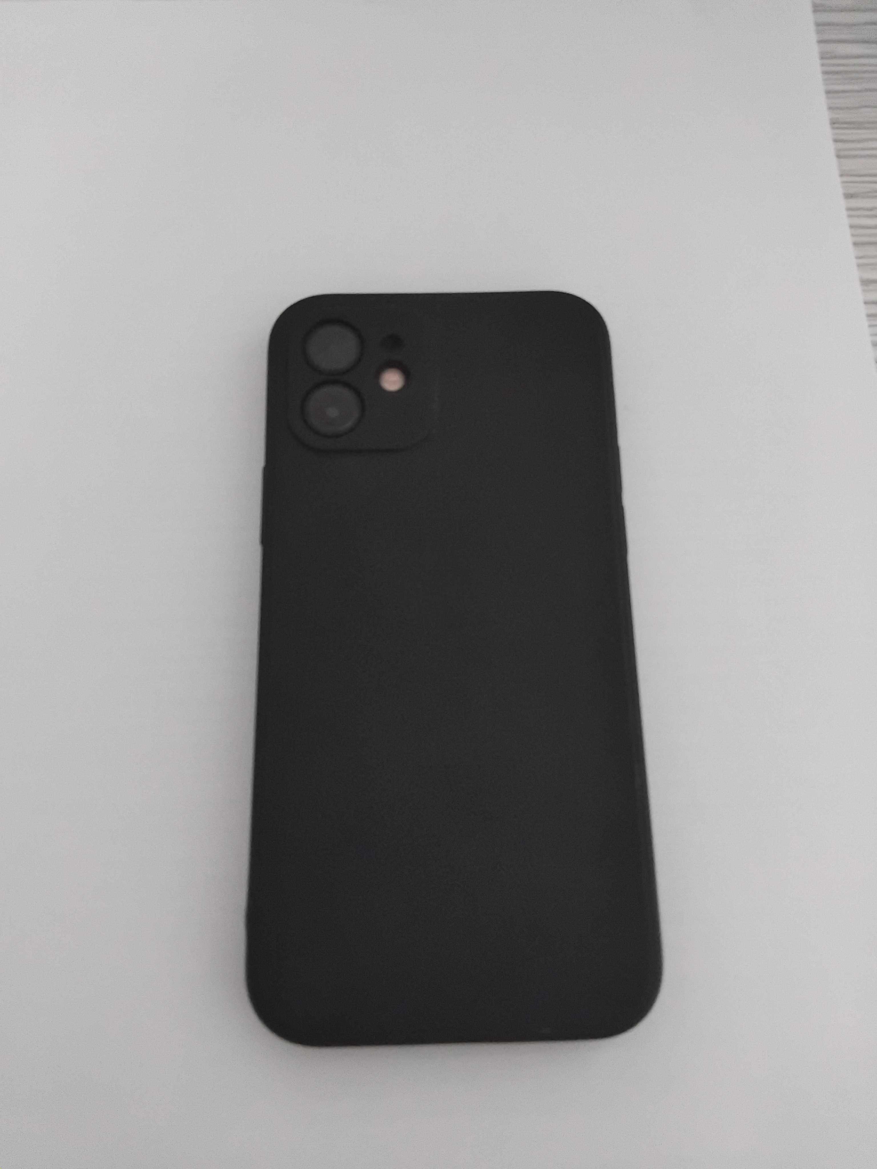Продава се Iphone 12