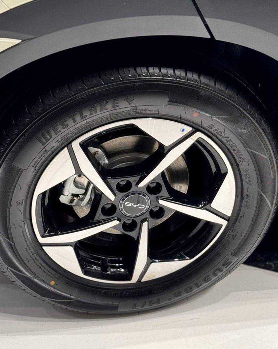 BYD Yuan up smart drive Naxt va nasiya