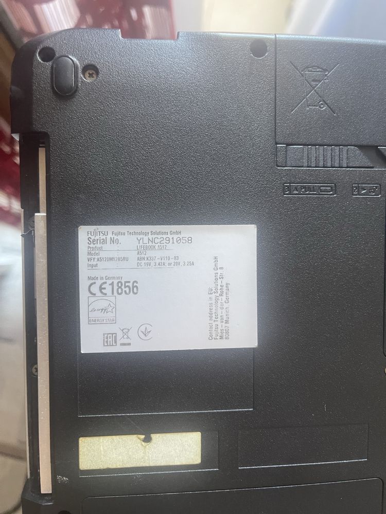 Fujitsu LIFEBOOK A512 — не включается