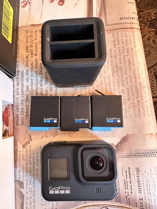 Gopro Hero 8 Black Edition cu media mod si cu accesorii foarte multe