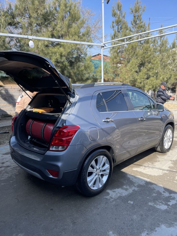 Chevrolet Tracker 1 Premier