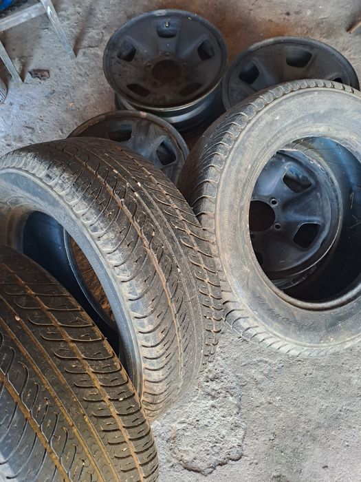 Vand 4 anvelope BFGOODRICH R16