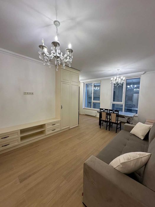 Дава се под наем Двустаен апартамент в София, Лозенец - 54 кв.м за 380 € - Снимка #2